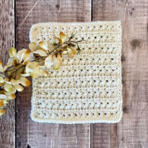 A lovely textured crochet star stitch afghan square | MadameStitch