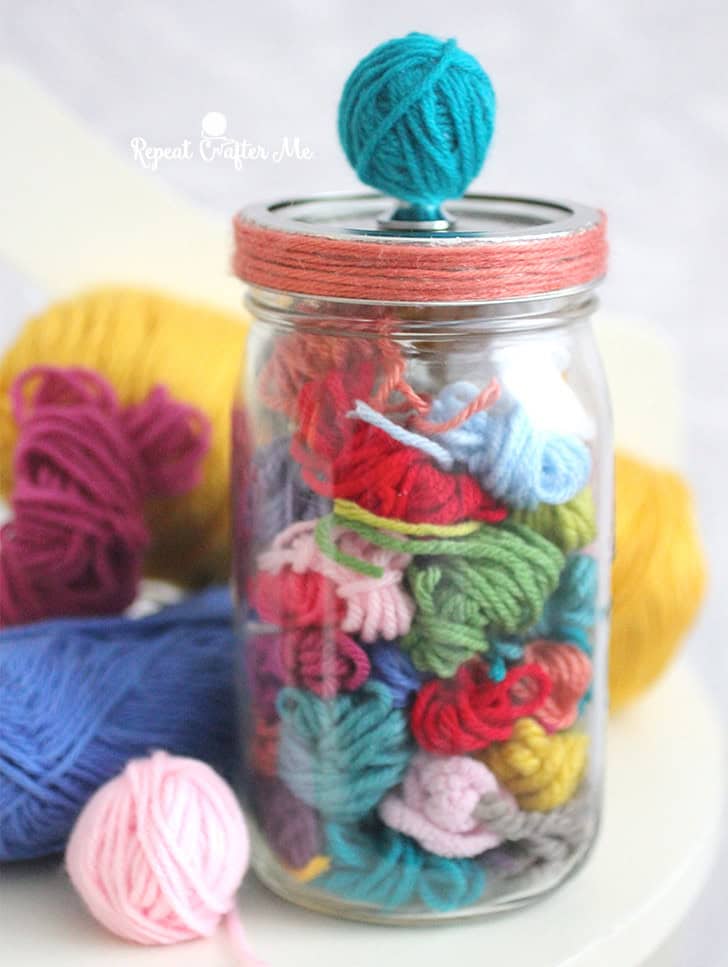 Organize small bits of yarn from your stash with this adorable mason jar by Repeat Crafter Me!