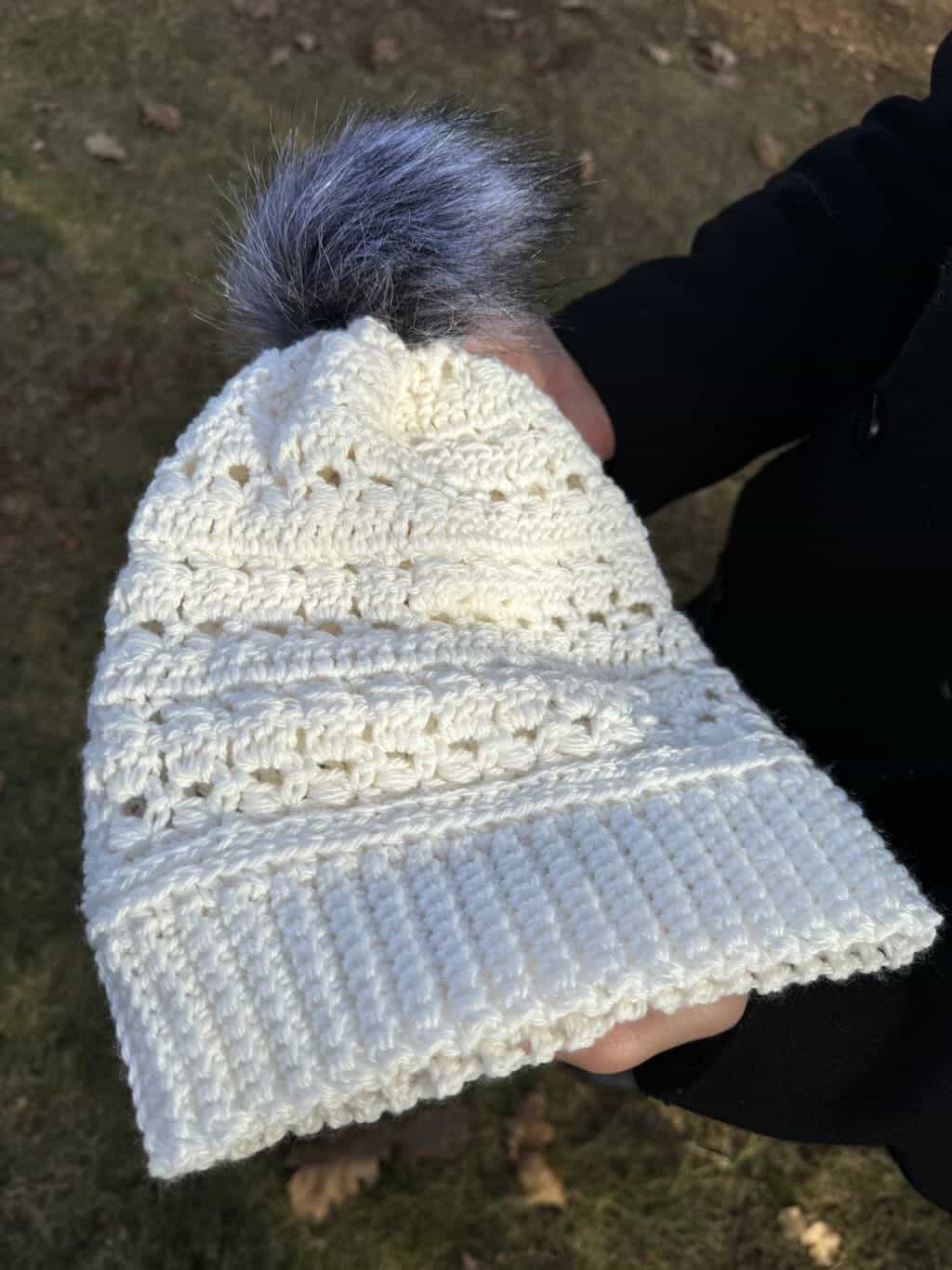 Closeup of Bianca granny stitch hat